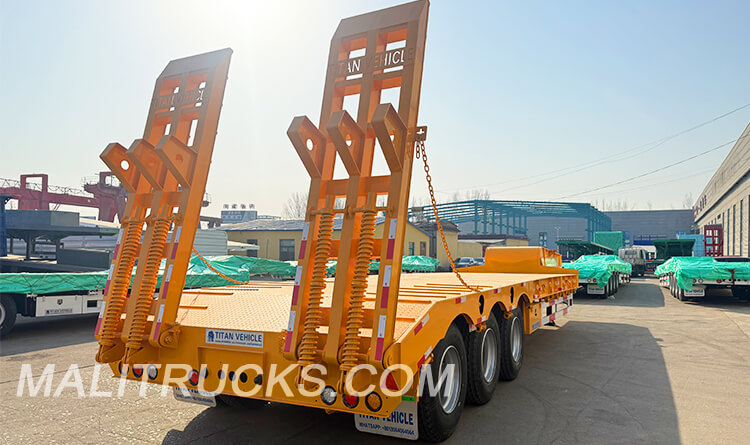 3 Axle Semi Lowbed Trailer for Sale in Mali