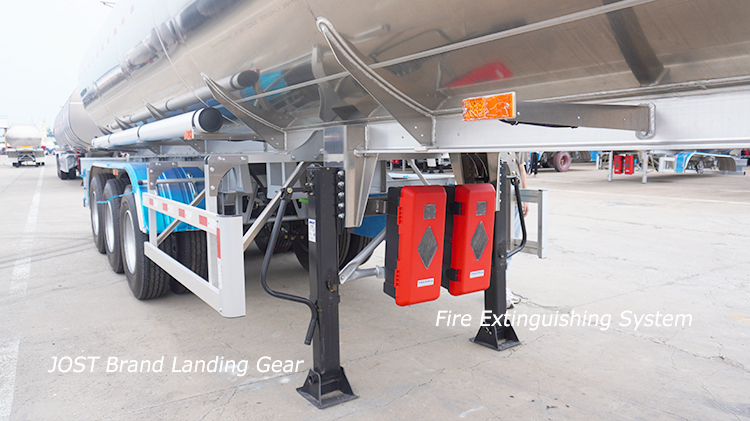 3 Axle 45000 Liters Aluminum Gasoline Tanker for Sale in Mali