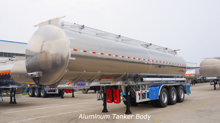 3 Axle 45000 Liters Aluminum Gasoline Tanker for Sale in Mali