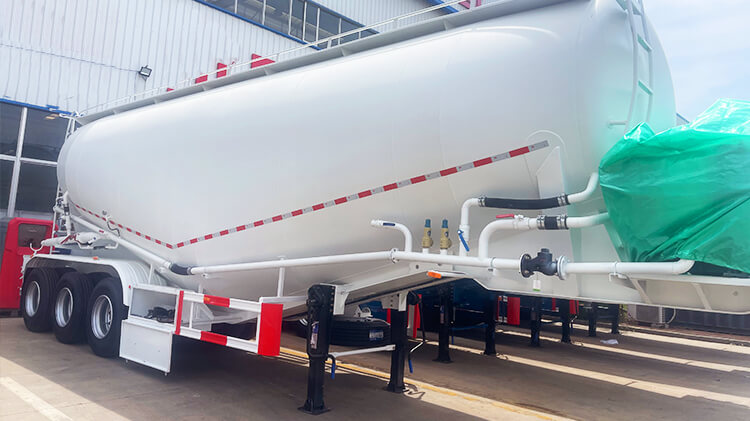 45 Cbm Silobas V Type Cement Bulker for Sale in Mali