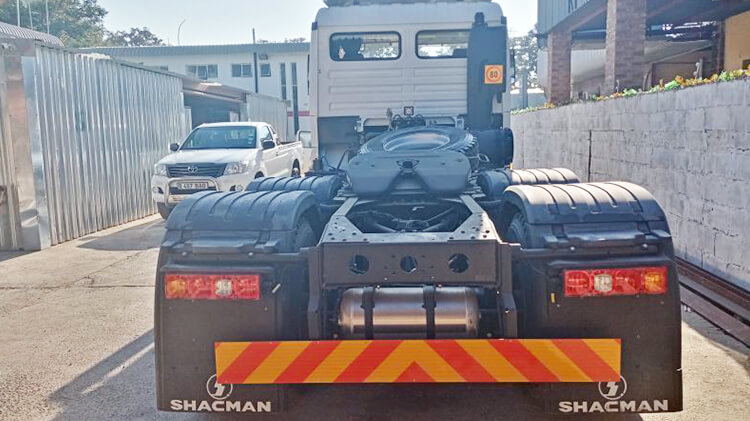 Shacman X3000 6x4 Tractor Head for Sale in Mali