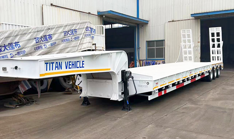 3 Axle Lowbed Trailer Truck for Sale in Mali