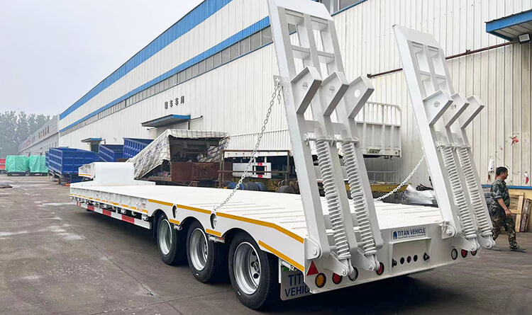3 Axle Lowbed Trailer Truck for Sale in Mali