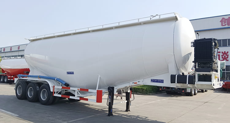 Cement Tank Trailer for Sale in Mali